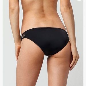 NWT Reef Latigo Crochet, Black bikini bottoms, L